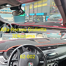 Alfa Romeo Giulietta (2009-2020) Konsol Torpido 3D Koruma Halısı Konsol Torpido 3D Koruma Halısı - Panel Koruyucu - Ön Göğüs Örtüsü