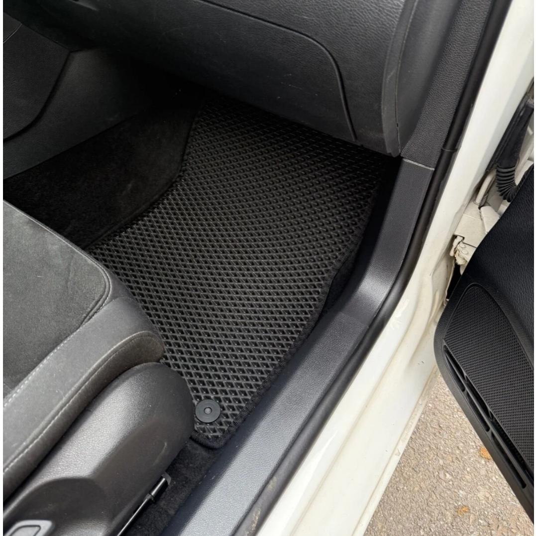 Volkswagen Golf 6 2009 - 2013 Kasa Akıllı Premium Eva Oto Paspas (Aksesuarlar Fiyata Dahil Değildir)