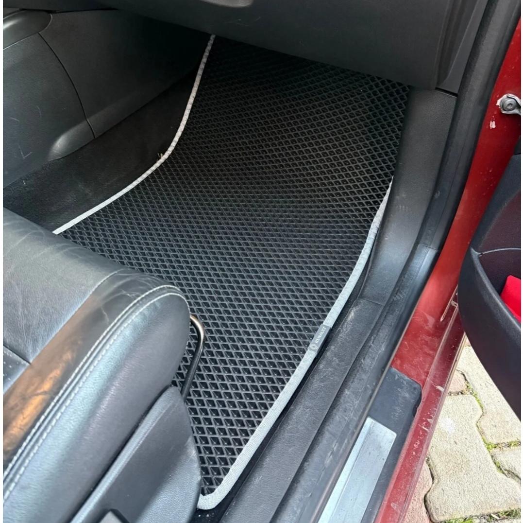 Renault Megane 3 2008 - 2016 Kasa Akıllı Premium Eva Oto Paspas (Aksesuarlar Fiyata Dahil Değildir)