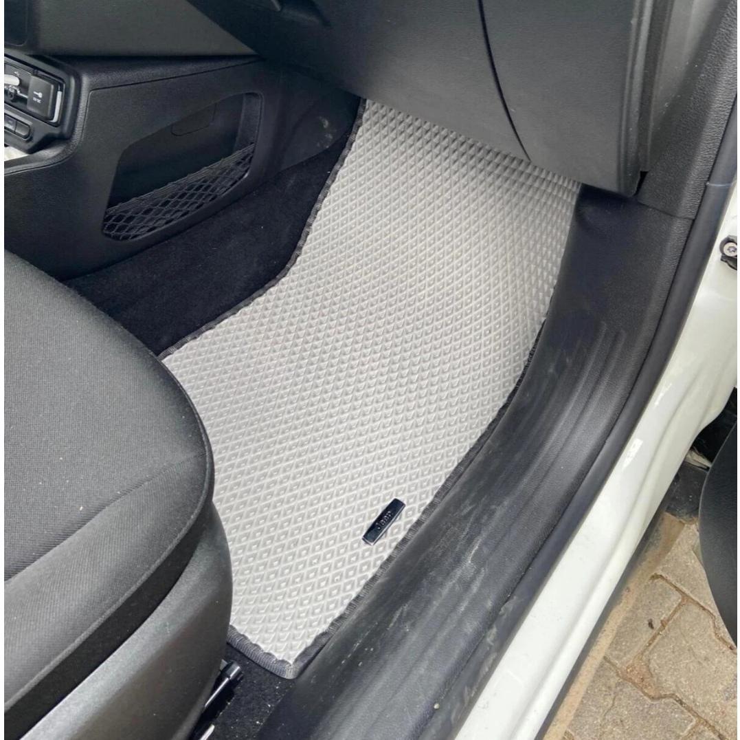 Jeep Renegade Akıllı Premium Eva Oto Paspas (Aksesuarlar Fiyata Dahil Değildir)