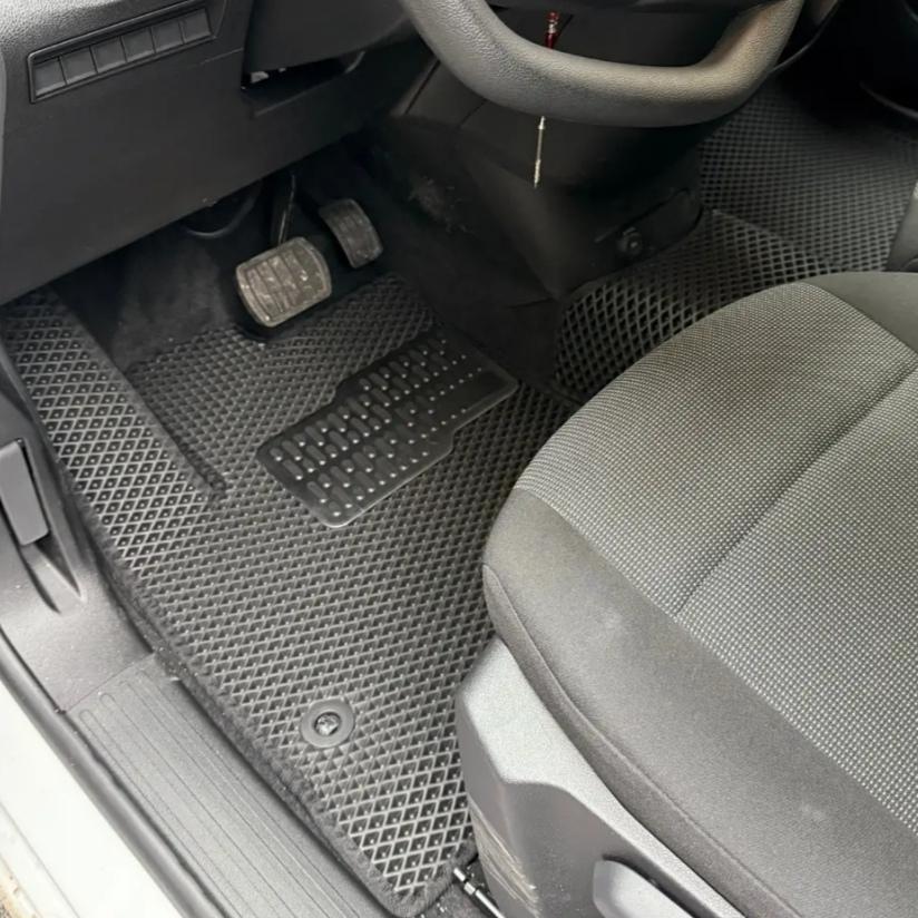 Citroen Berlingo Kapalı Kasa 2018+ Akıllı Premium Eva Oto Paspas (Aksesuarlar Fiyata Dahil Değildir)