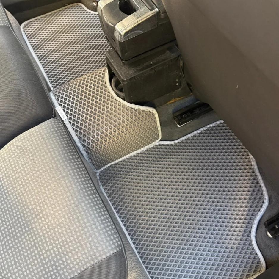 Opel Corsa C 2000 - 2006 Akıllı Premium Eva Oto Paspas (Aksesuarlar Fiyata Dahil Değildir)