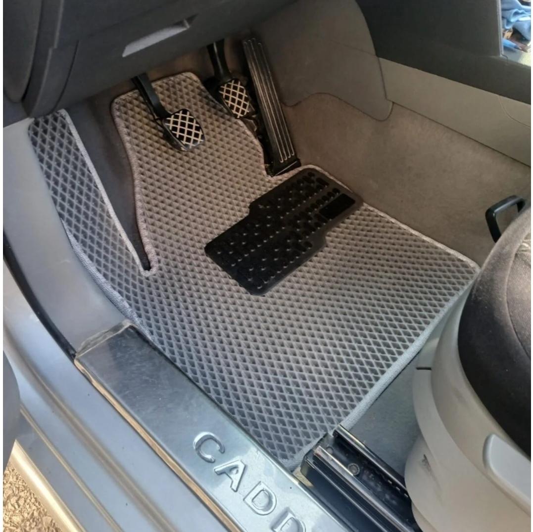 Volkswagen Caddy 2004 - 2020 Kasa Akıllı Premium Eva Oto Paspas (Aksesuarlar Fiyata Dahil Değildir)