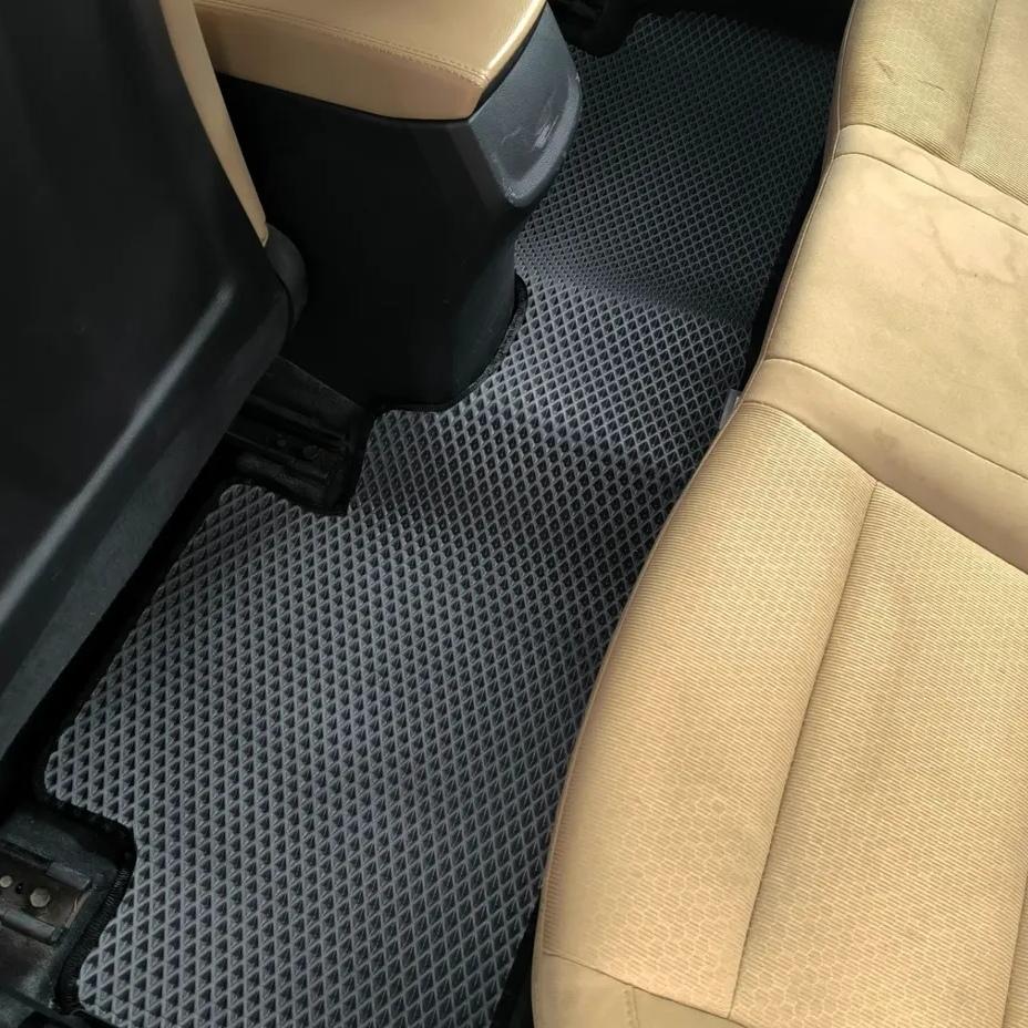 Hyundai Elantra 2016 - 2020 Akıllı Premium Eva Oto Paspas (Aksesuarlar Fiyata Dahil Değildir)