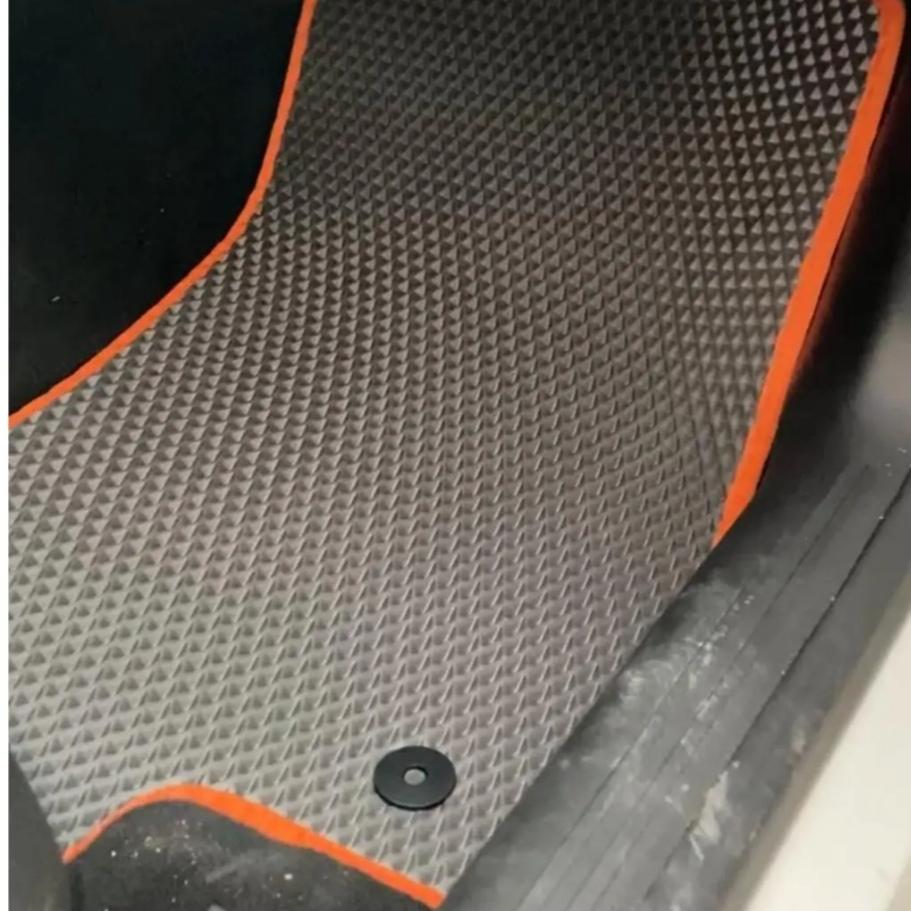 Seat Leon Mk3 2013 - 2020 Akıllı Premium Eva Oto Paspas (Aksesuarlar Fiyata Dahil Değildir)