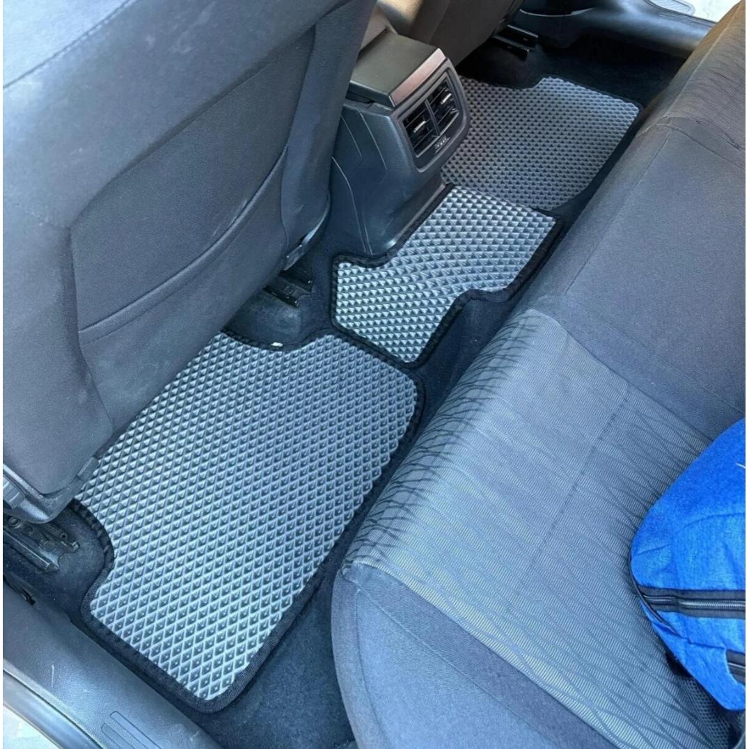 Seat Leon Mk3 2013 - 2020 Akıllı Premium Eva Oto Paspas (Aksesuarlar Fiyata Dahil Değildir)