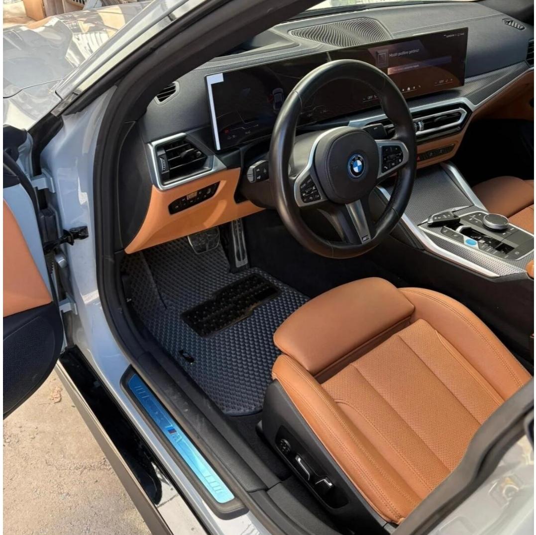 Bmw İ Serisi İ4 G26 2022+ Elektrikli Kasa Akıllı Premium Eva Oto Paspas (Aksesuarlar Fiyata Dahil Değildir)