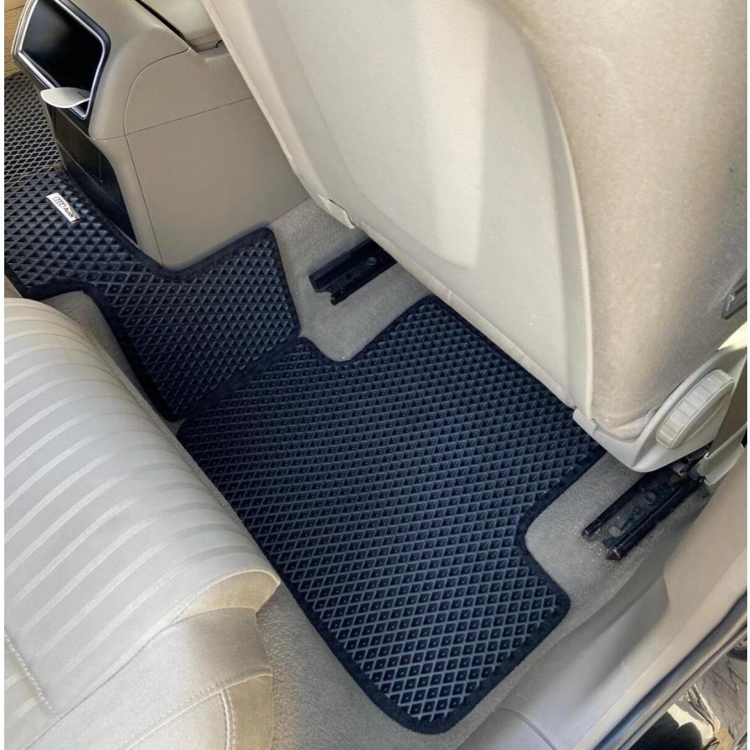 Audi A4 B8 2007 - 2011 Akıllı Premium Eva Oto Paspas (Aksesuarlar Fiyata Dahil Değildir)