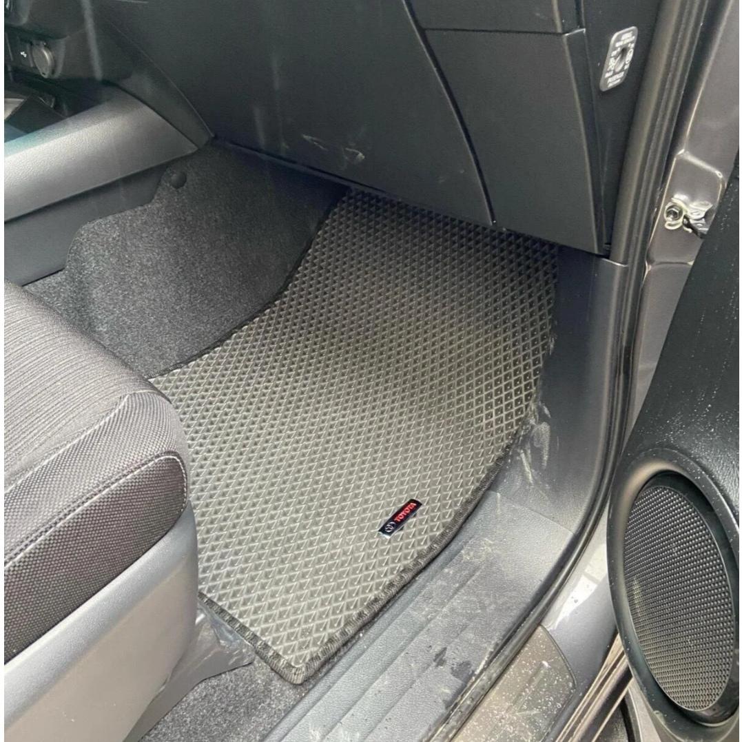 Ford Hilux 2020+ Kasa Akıllı Premium Eva Oto Paspas (Aksesuarlar Fiyata Dahil Değildir)