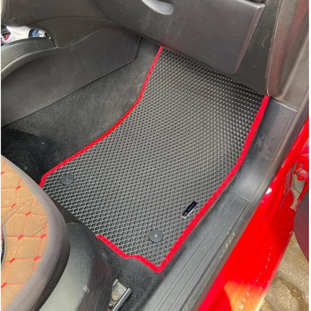 Seat Leon Mk2 2005 - 2013 Akıllı Premium Eva Oto Paspas (Aksesuarlar Fiyata Dahil Değildir)