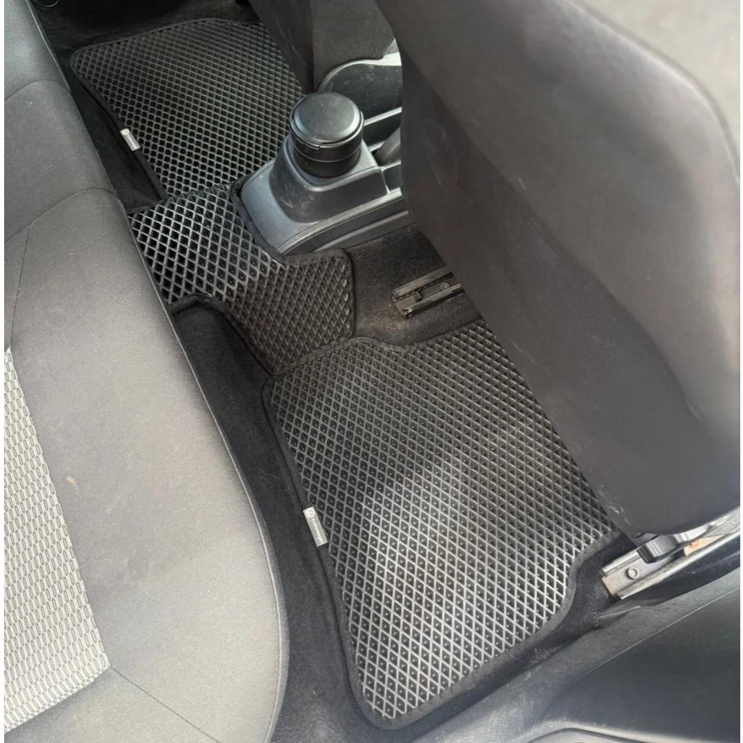 Volkswagen Polo 2009 - 2014 Kasa Akıllı Premium Eva Oto Paspas (Aksesuarlar Fiyata Dahil Değildir)