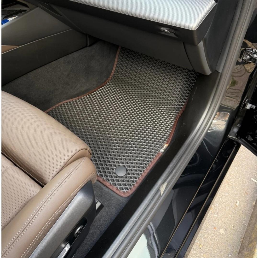 Bmw 5 Serisi G60 2022+ Kasa Akıllı Premium Eva Oto Paspas (Aksesuarlar Fiyata Dahil Değildir)