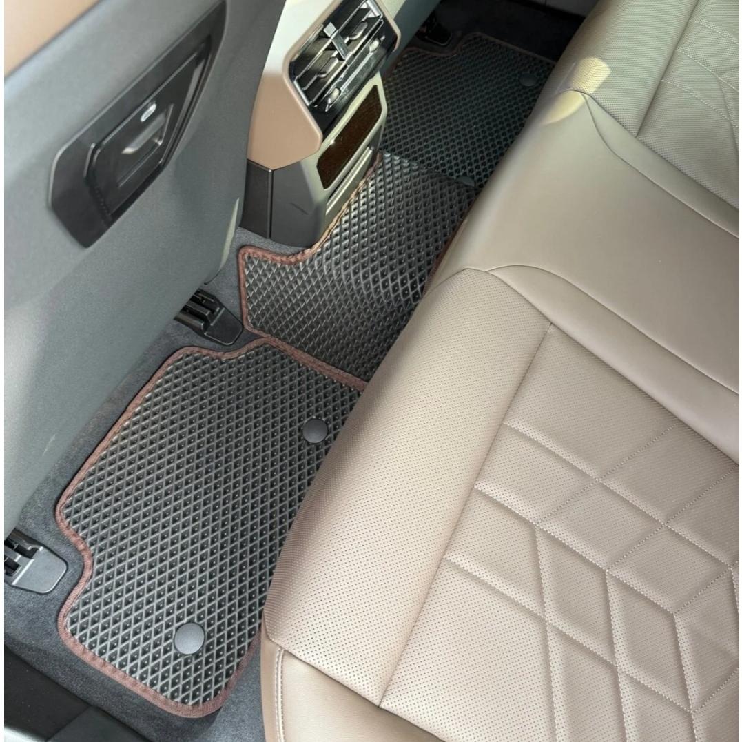 Bmw 5 Serisi G60 2022+ Kasa Akıllı Premium Eva Oto Paspas (Aksesuarlar Fiyata Dahil Değildir)