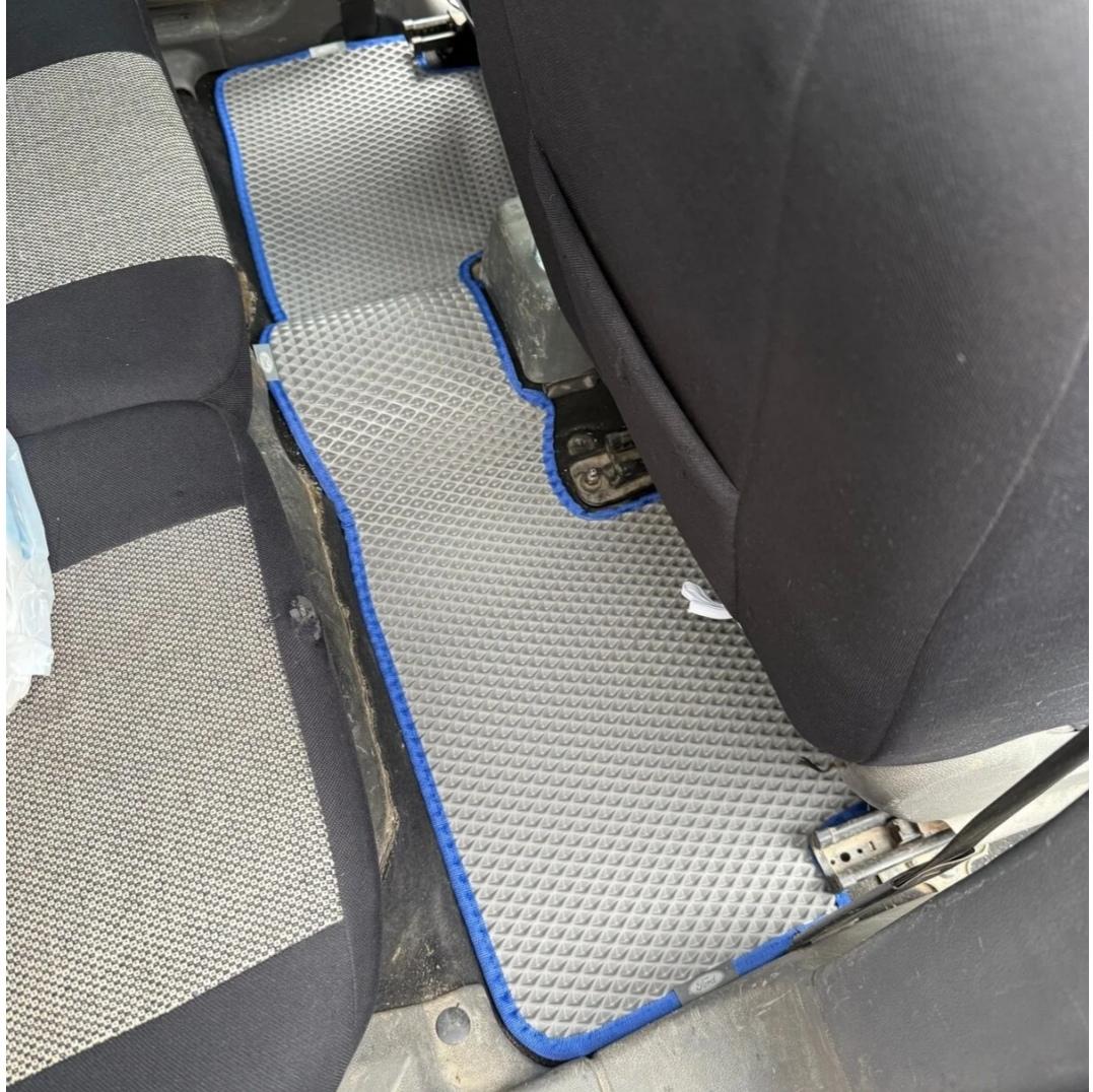 Ford Connect 2002 - 2013 Kasa Akıllı Premium Eva Oto Paspas (Aksesuarlar Fiyata Dahil Değildir)