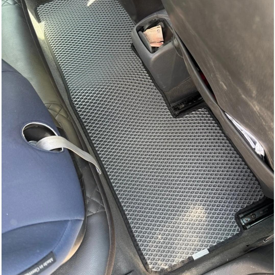 Citroen C5 2001 - 2008 Kasa Akıllı Premium Eva Oto Paspas (Aksesuarlar Fiyata Dahil Değildir)